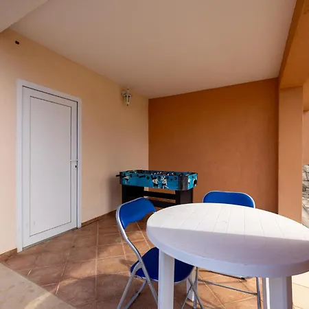 Stunning In Okrug Gornji Apartment Trogir