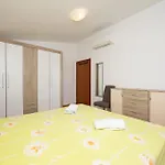 Appartamento Stunning In Okrug Gornji Traù