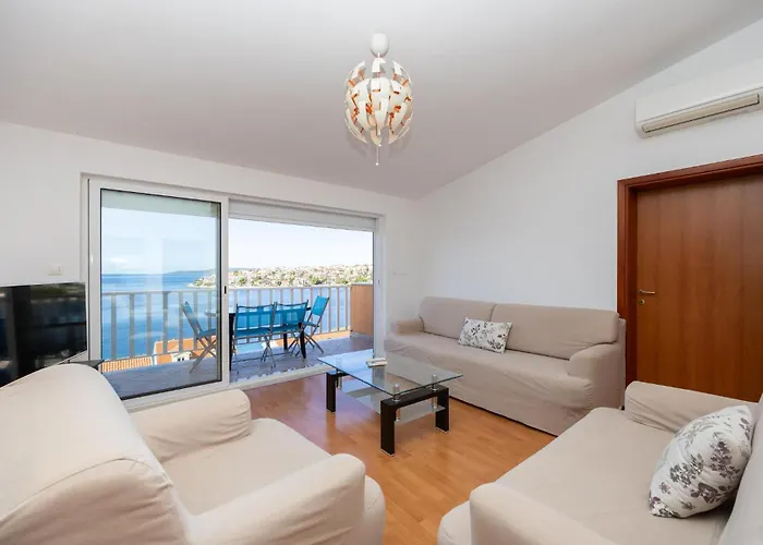 Stunning In Okrug Gornji * Trogir