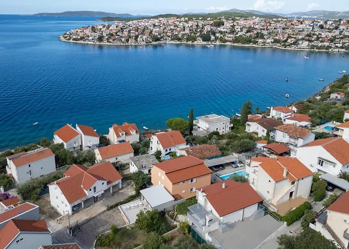 Stunning In Okrug Gornji * Trogir